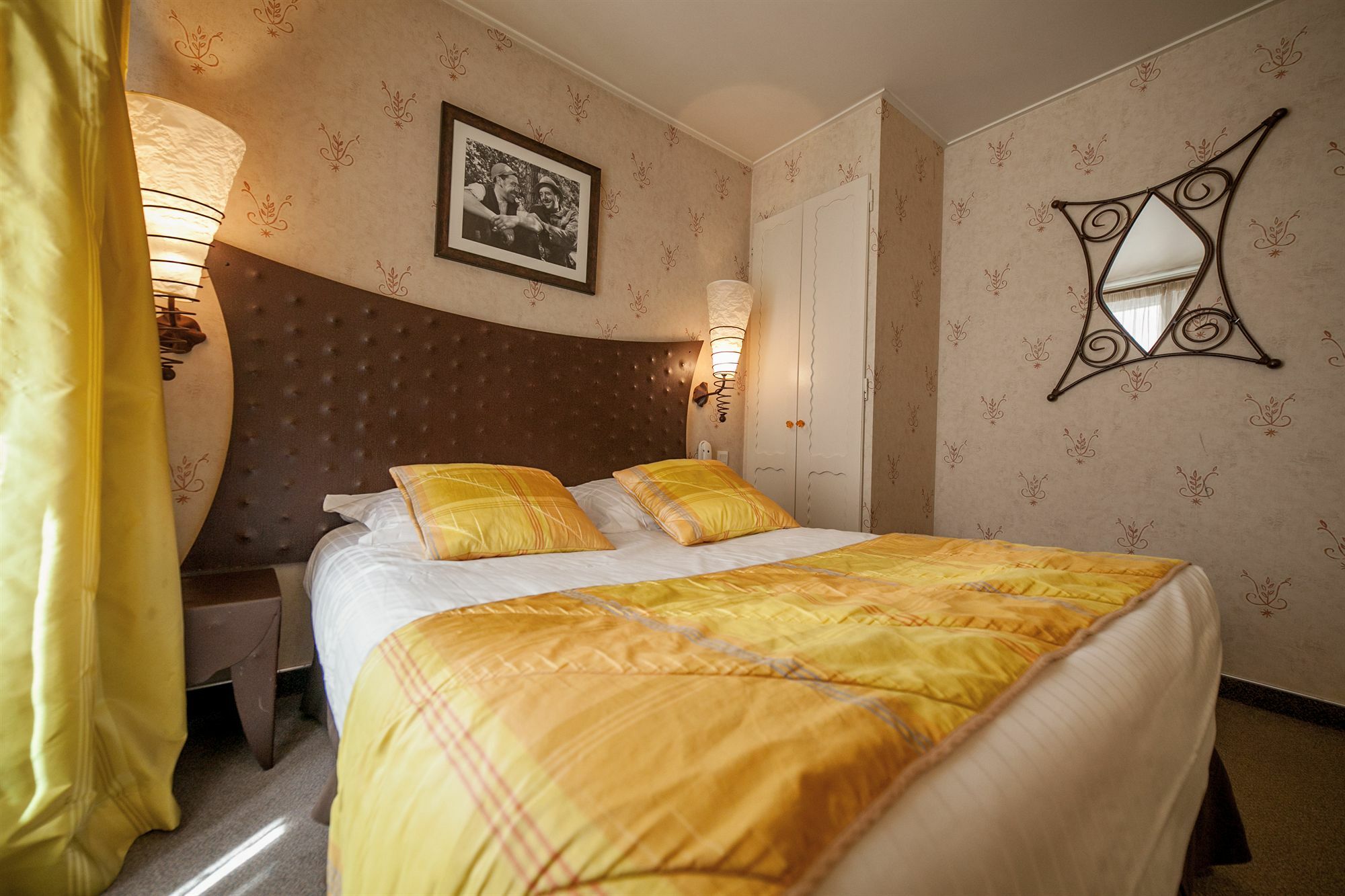 Hotel Des Princes, Chambery Centre Dış mekan fotoğraf