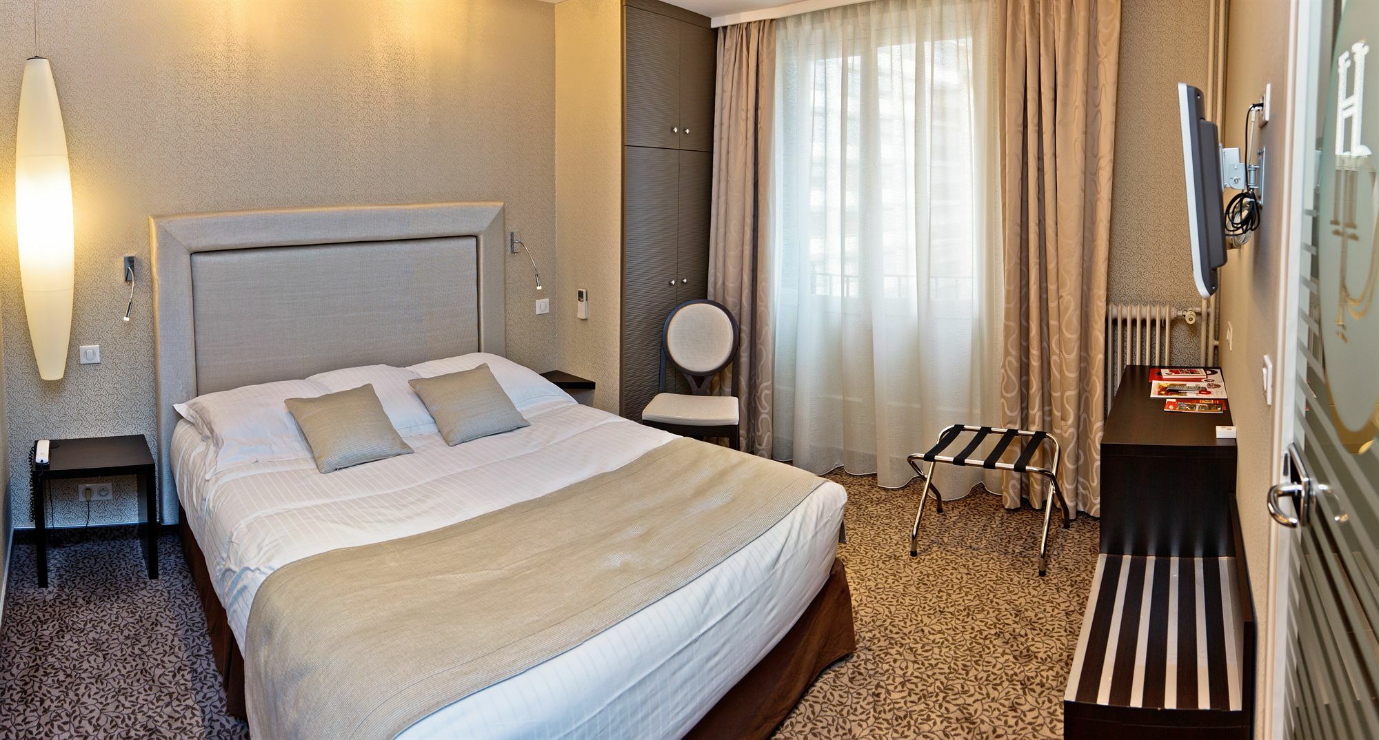 Hotel Des Princes, Chambery Centre Dış mekan fotoğraf